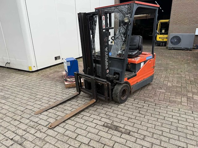 2002 toyota 5fbe15 vorkheftruck - afbeelding 1 van  9