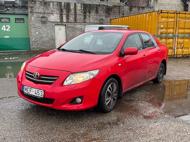 2002 toyota corolla personenauto - afbeelding 1 van  1