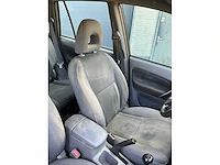 2002 toyota rav4 2.0-16v vvt-i luna personenauto 4x4 - afbeelding 16 van  32