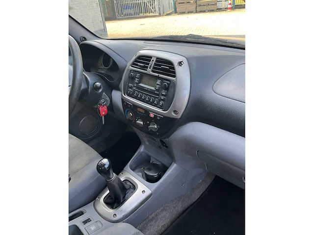 2002 toyota rav4 2.0-16v vvt-i luna personenauto 4x4 - afbeelding 18 van  32