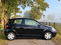 2002 toyota yaris 1.3-16v airco vvt-i yorin personenauto - afbeelding 2 van  8