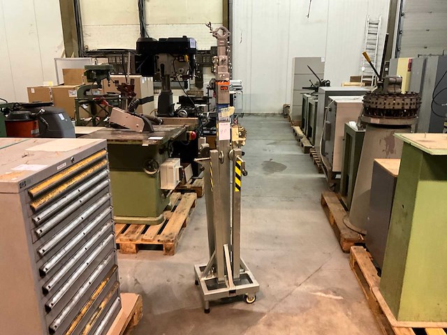 2002 vmb te-064 materiaallift - afbeelding 2 van  6