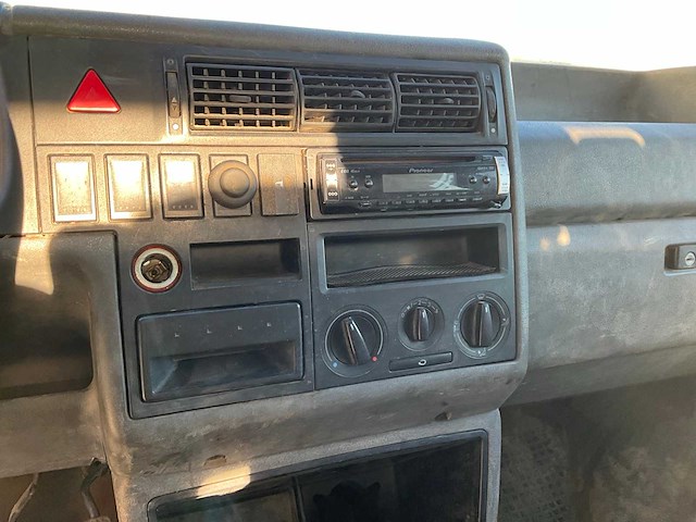 2002 volkswagen transporter bedrijfswagen - afbeelding 5 van  11