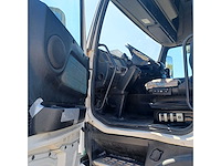 2002 volvo fh12 vrachtwagen/terreintrekker - afbeelding 17 van  17