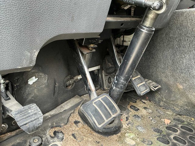 2002 volvo fl220 fl6h42r paardenvrachtwagen - afbeelding 26 van  62