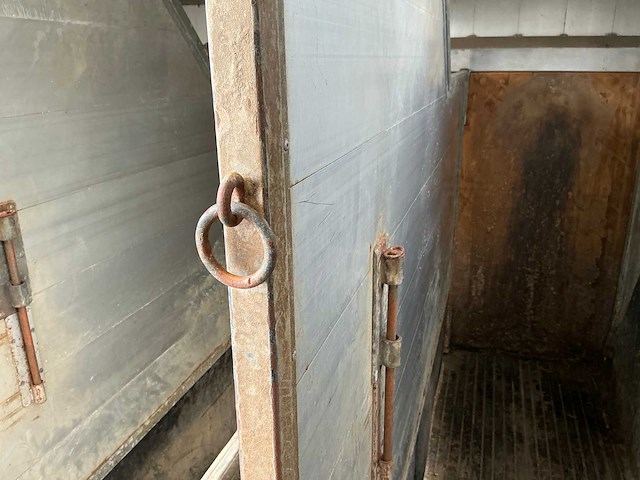 2002 volvo fl220 fl6h42r paardenvrachtwagen - afbeelding 36 van  62