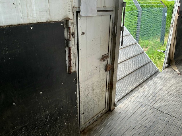 2002 volvo fl220 fl6h42r paardenvrachtwagen - afbeelding 47 van  62