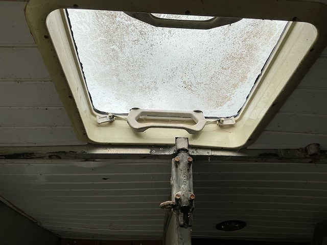 2002 volvo fl220 fl6h42r paardenvrachtwagen - afbeelding 49 van  62