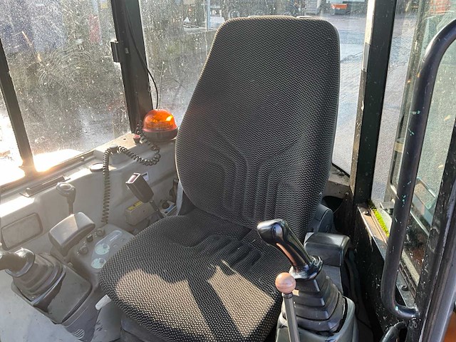 2002 yanmar v1055 rupsgraafmachine - afbeelding 31 van  37