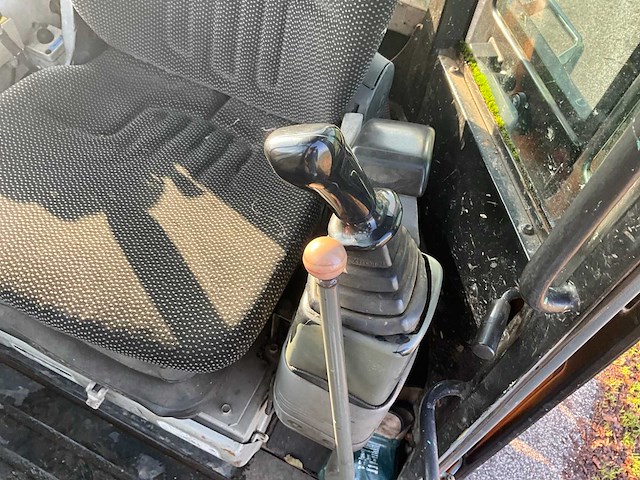 2002 yanmar v1055 rupsgraafmachine - afbeelding 33 van  37