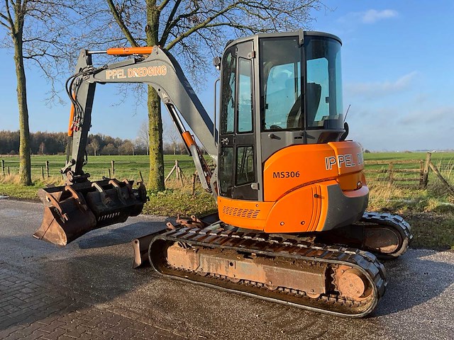 2002 yanmar v1055 rupsgraafmachine - afbeelding 5 van  37