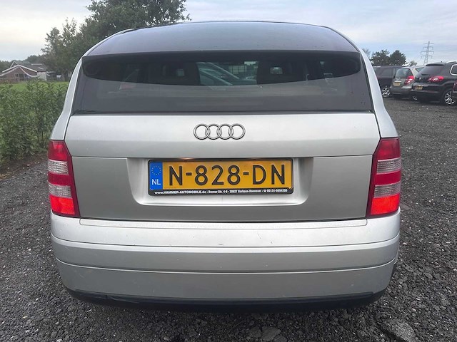 2003 - audi - a2 - 1.6 fsi - n-828-dn - afbeelding 11 van  17