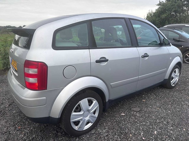 2003 - audi - a2 - 1.6 fsi - n-828-dn - afbeelding 12 van  17