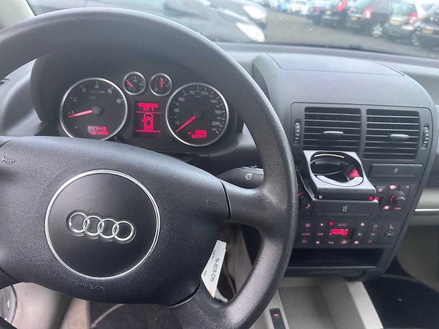 2003 - audi - a2 - 1.6 fsi - n-828-dn - afbeelding 16 van  17