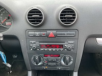 2003 - audi - a3 - 2.0 fsi ambition - personenauto - afbeelding 14 van  15