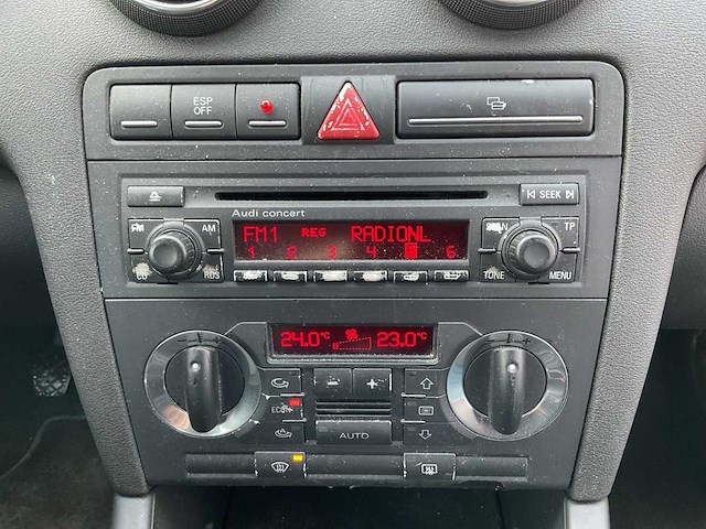 2003 - audi - a3 - 2.0 fsi ambition - personenauto - afbeelding 15 van  15