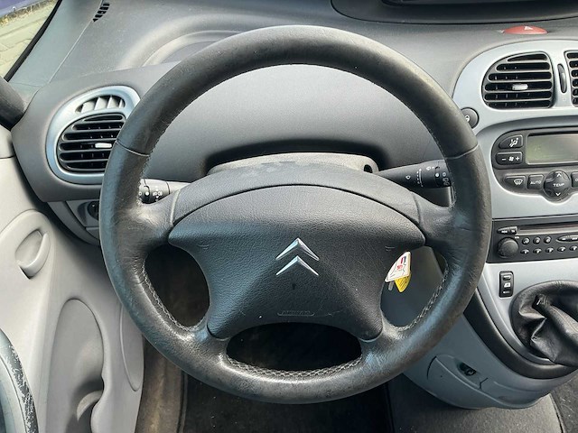 2003 - citroen - xsara picasso - 1.6i différence 2 - personenauto - afbeelding 6 van  6