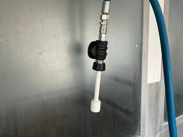 2003 - elpress - eht 15 - rvs haspelinstallatie met slang - afbeelding 4 van  4