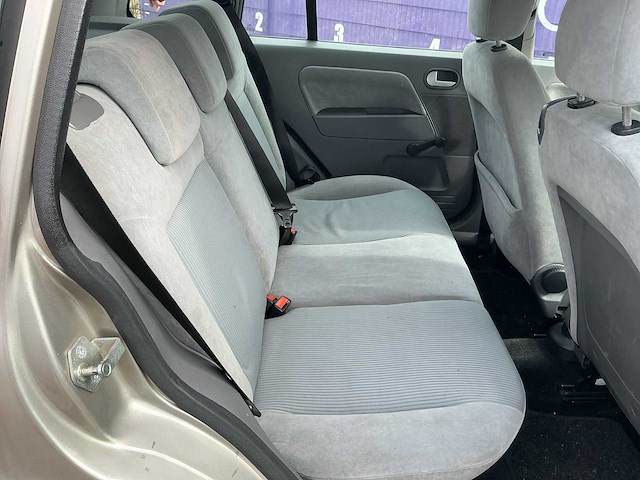 2003 - ford - fusion - 1.4-16v luxury - personenauto - afbeelding 7 van  12