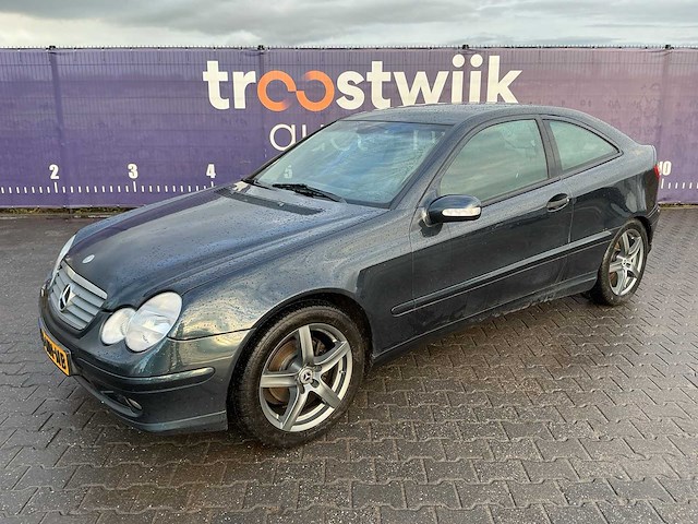 2003 - mercedes-benz - c-klasse sportcoupé - 200 k. - personenauto - afbeelding 1 van  12