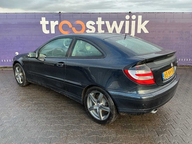 2003 - mercedes-benz - c-klasse sportcoupé - 200 k. - personenauto - afbeelding 3 van  12