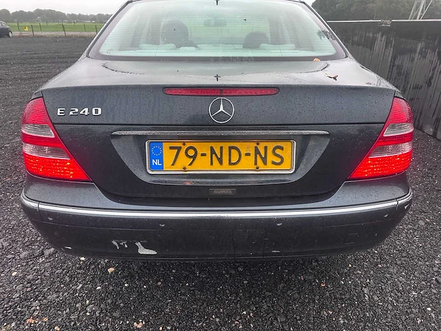 2003 - mercedes-benz - e-klasse - 240 v6 automaat avantgarde - 79-nd-ns - afbeelding 14 van  20