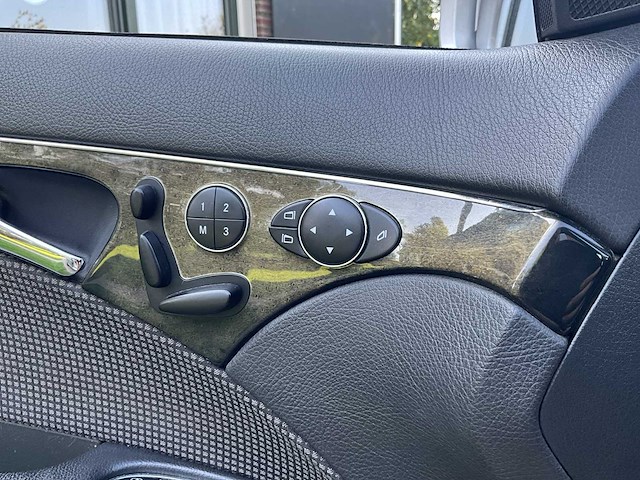 2003 - mercedes-benz - e-klasse - 320 cdi avantgarde - personenauto - afbeelding 10 van  30