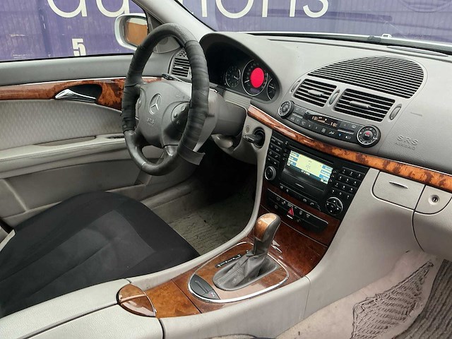 2003 - mercedes-benz e 220 cdi - bedrijfswagen - afbeelding 13 van  14
