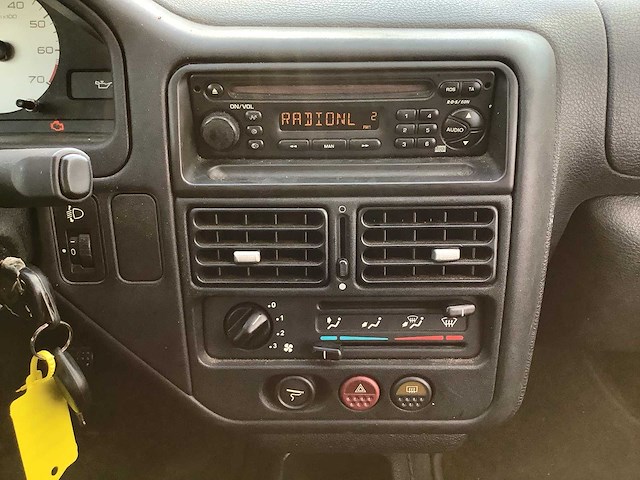 2003 - peugeot - 106 - 1.4 xs - personenauto - afbeelding 7 van  10