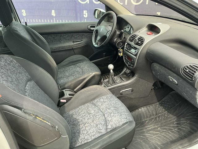 2003 - peugeot - 206 - 1.6-16v quiksilver - personenauto - afbeelding 7 van  11