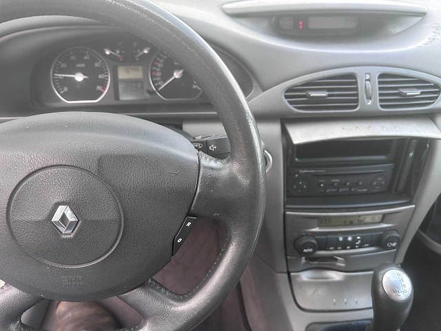 2003 - renault - laguna - 2.0-16v dynamique - 41-lj-dd - afbeelding 8 van  18