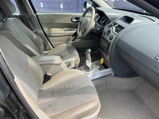 2003 - renault - mégane - 1.6-16v dynam.luxe - personenauto - afbeelding 7 van  11