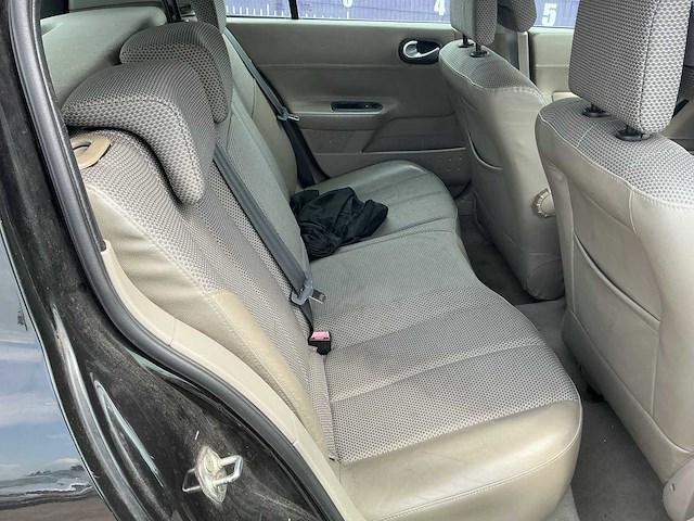2003 - renault - mégane - 1.6-16v dynam.luxe - personenauto - afbeelding 9 van  11