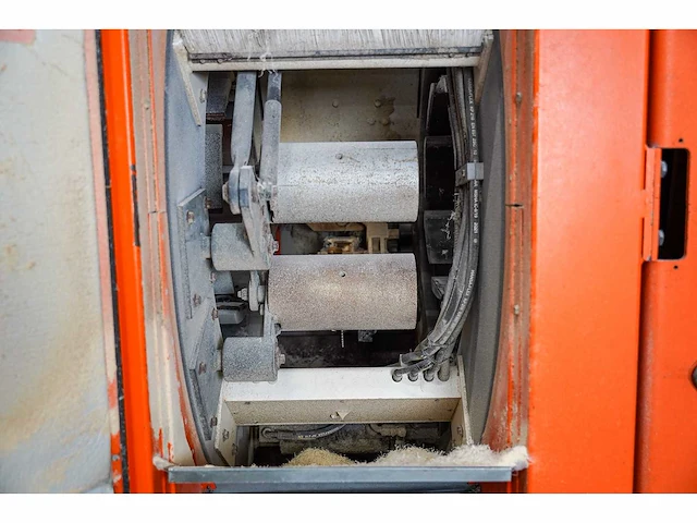 2003 - sica - trs/u 110 - 800 - saw for pipe extrusion - afbeelding 5 van  9
