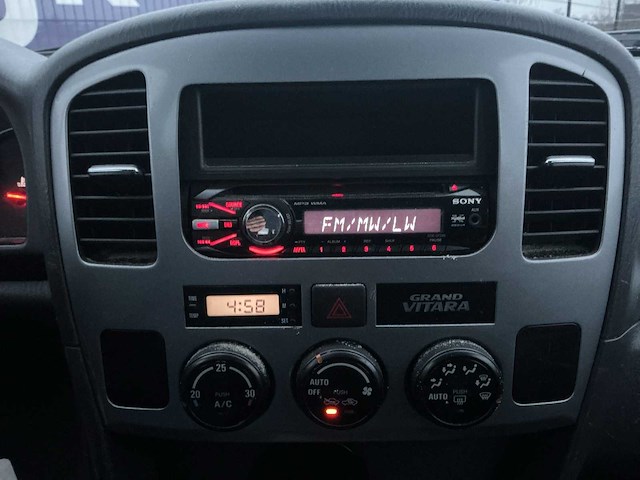 2003 - suzuki - grand vitara - 2.0 freestyle-2 - personenauto - afbeelding 8 van  12