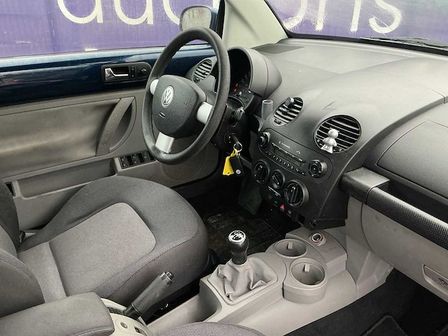 2003 - volkswagen - new beetle cabriolet - 2.0 - personenauto - afbeelding 7 van  13