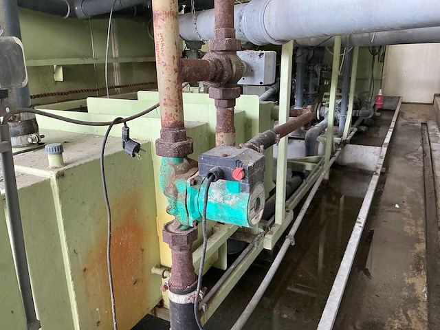 2003 akkerboom 03-02 ontsmettings/kook installatie - afbeelding 2 van  9