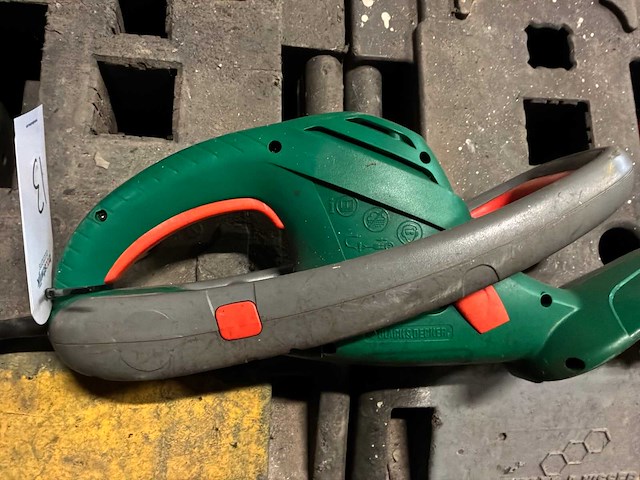 2003 black+decker gt524 heggenschaar - afbeelding 2 van  3