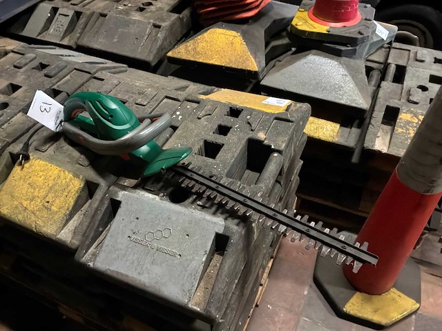 2003 black+decker gt524 heggenschaar - afbeelding 3 van  3