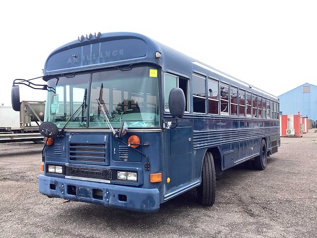 2003 bleu bird ambulance touringcar - afbeelding 1 van  13