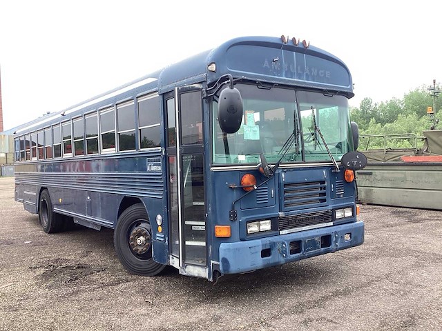 2003 bleu bird ambulance touringcar - afbeelding 6 van  13