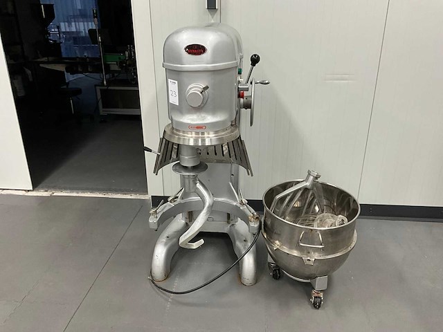 2003 bm60at planeetmenger - afbeelding 1 van  9