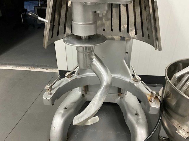 2003 bm60at planeetmenger - afbeelding 5 van  9