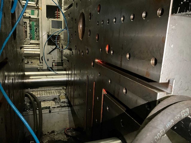 2003 bmb kw 1100/12500 spuitgietmachine - afbeelding 7 van  40