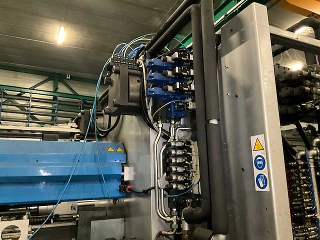 2003 bmb kw 1100/12500 spuitgietmachine - afbeelding 9 van  40