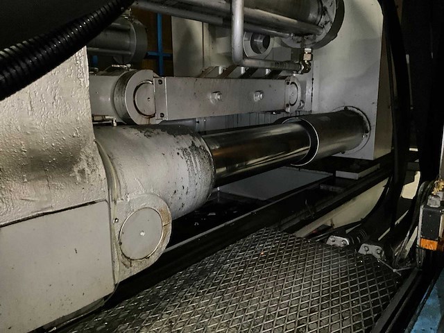 2003 bmb kw 1100/12500 spuitgietmachine - afbeelding 39 van  40