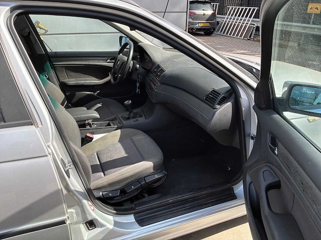 2003 bmw 3-serie touring 316i executive personenauto - afbeelding 6 van  29