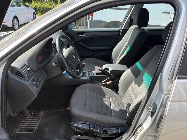 2003 bmw 3-serie touring 316i executive personenauto - afbeelding 27 van  29