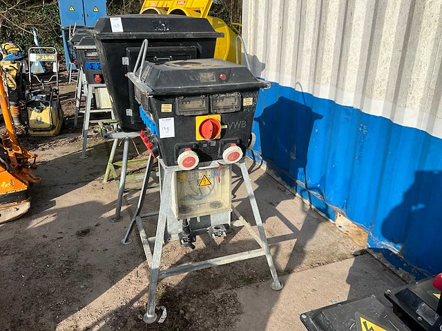 2003 bos grande bouwaansluitkast - afbeelding 1 van  5