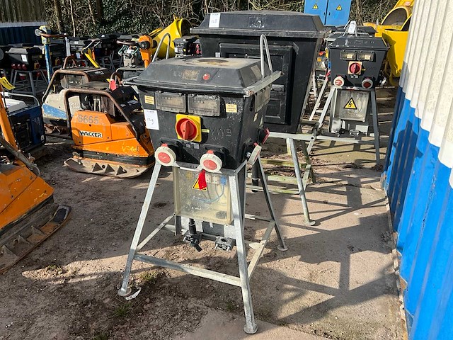 2003 bos grande bouwaansluitkast - afbeelding 2 van  5